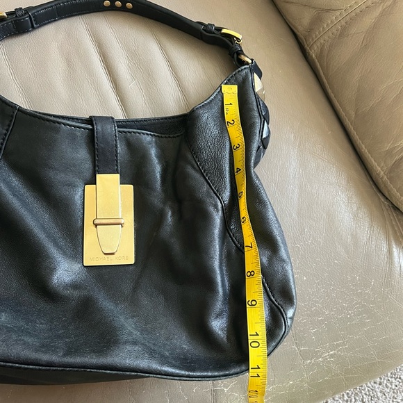 Authentic Micheal Kors Purse! - Picture 6 of 16